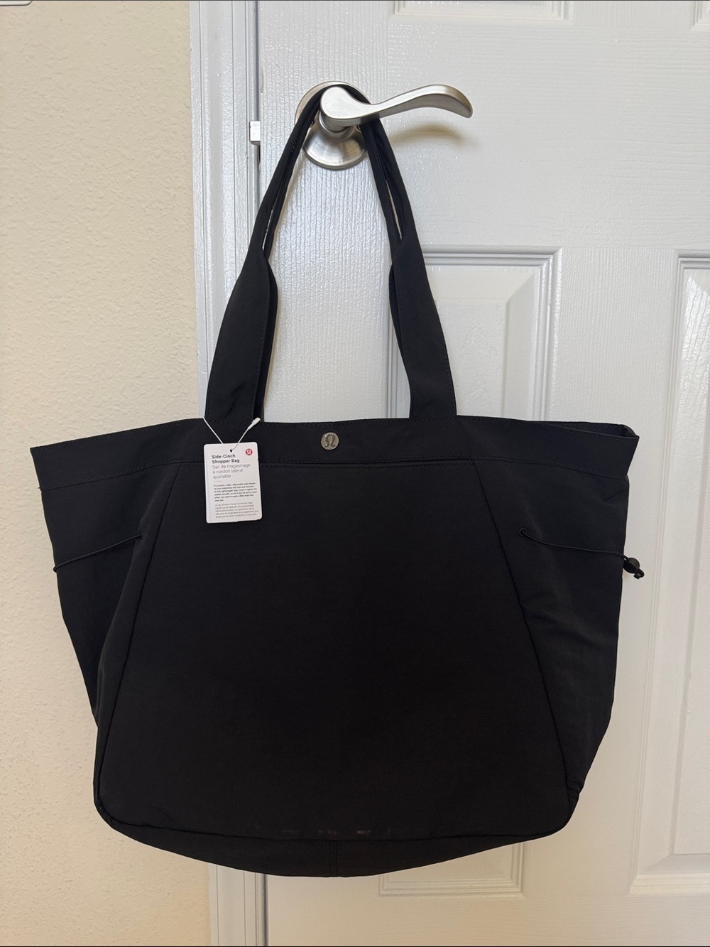 NWT lululemon athletica Black Daily Zip-Top Tote